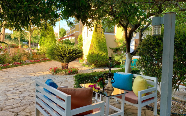 Holiday Apartments Altini