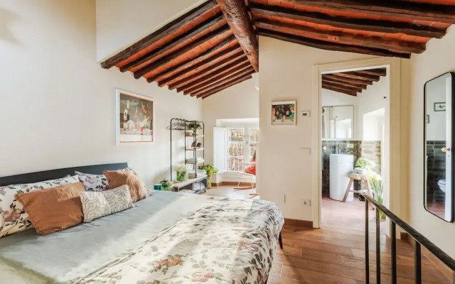 Lunav House in Lucca