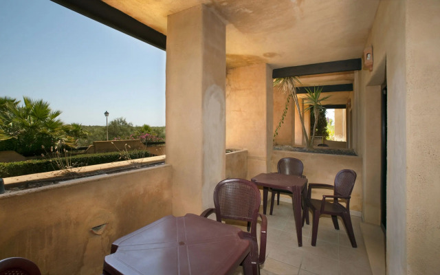 Leo Jardines de Isla Canela