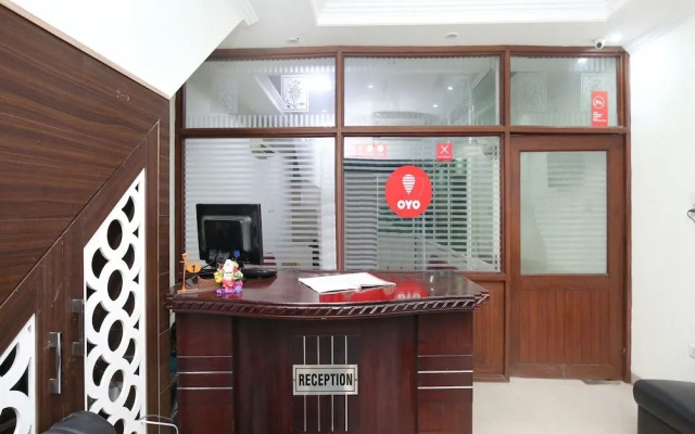 OYO 16443 Hotel Jb