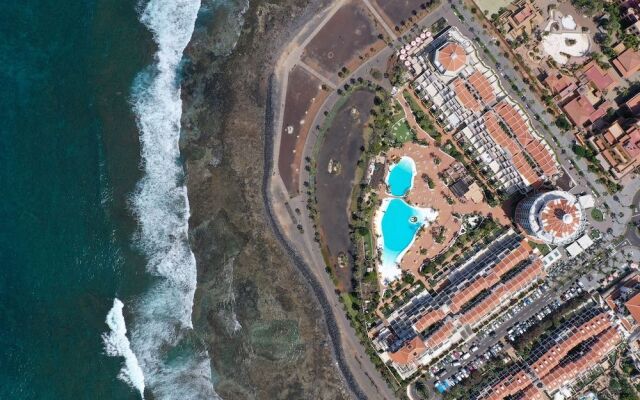 Parque Santiago by Upper Luxury Housing