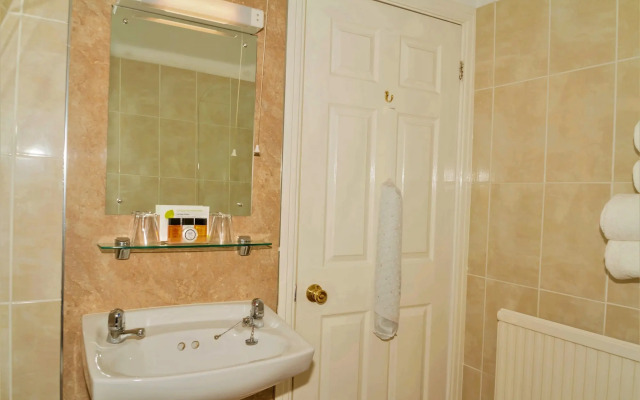 The Kingston Theatre Hotel