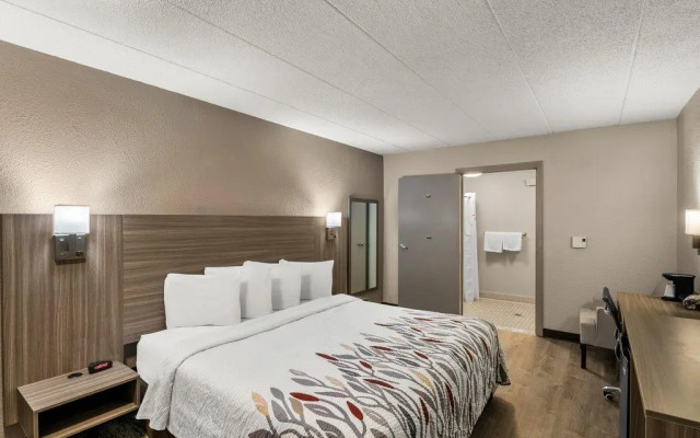 Red Roof Inn Enfield