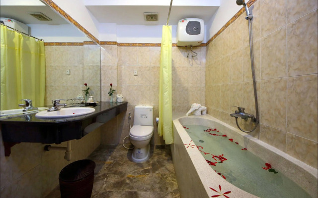 Le Pavillon Gallery Hoi An Hotel & Spa