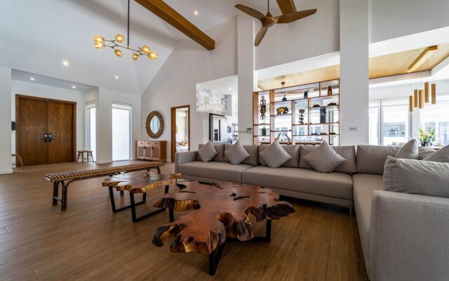Luxury 7 Bedroom Pool Villa - WL67