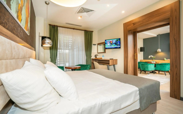 The Gate 30 Suites