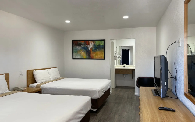 Palms Inn & Suites