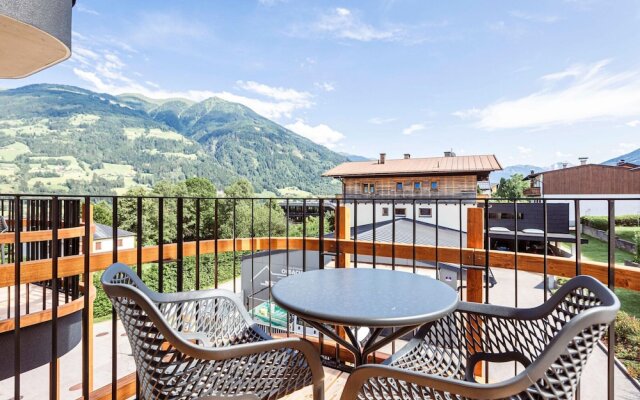 Modern Holiday Apartment With 2 Bedrooms in Fugen