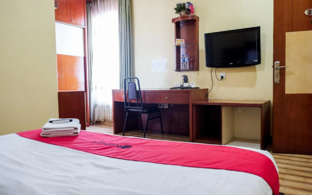 RedDoorz Plus near DC Mall Batam