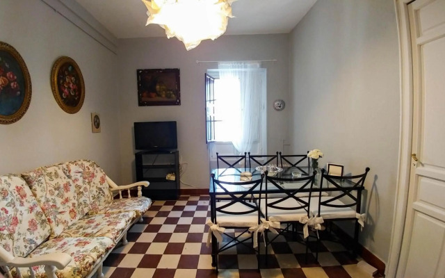 Apartamento Plaza de Doña Elvira 8