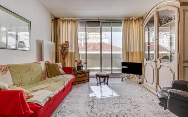 Appartement Saint-Jean-de-Luz, 1 pièce, 2 personnes - FR-1-4-593