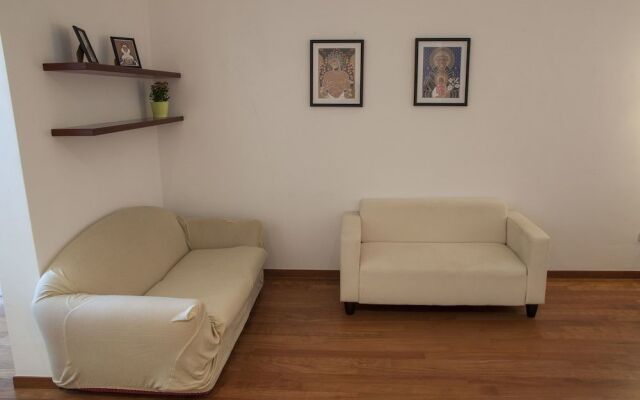 Manzoni House