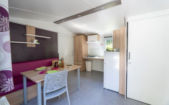 Camping le Chateau de Rochetaillée