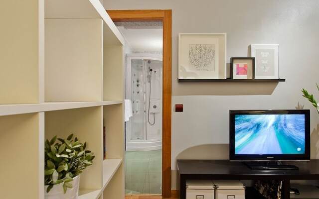 A Stylish and Cozy one Bedroom Apartment