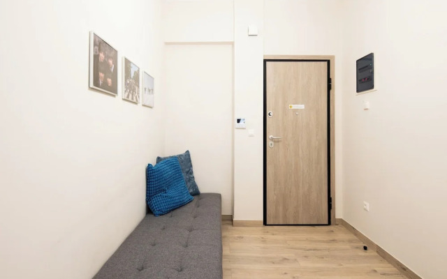 The Beatles 2-BR Apartment in Athens