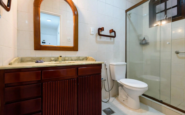 Apartamento a 300m da Praia de Ipanema | VP318/404