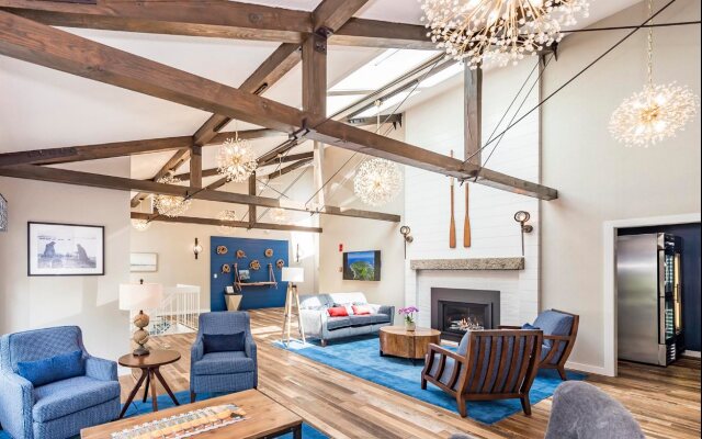 Rockport Inn And Suites