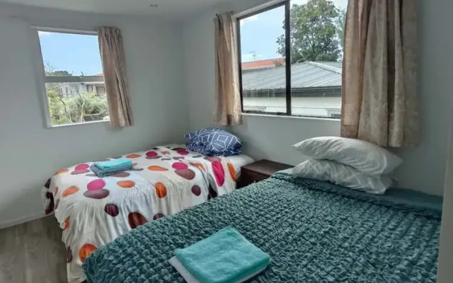4 double and 2 Sofa Beds in 2 Bedroom