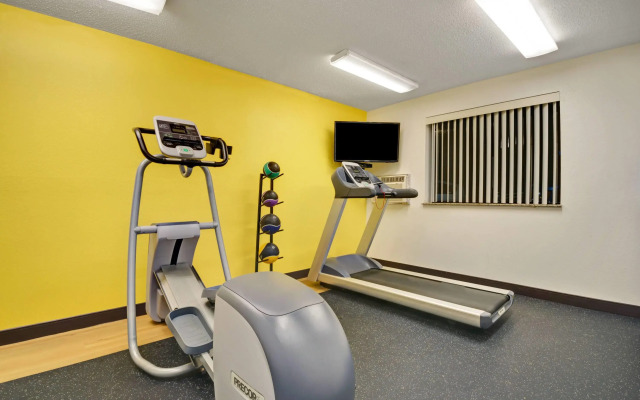 Days Inn by Wyndham Torrington