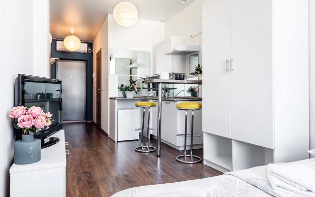 AHause на Малышева 42а