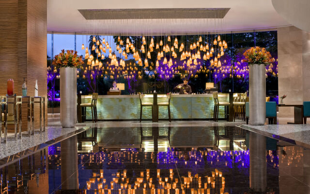 Manila Marriott Hotel at Newport World Resorts