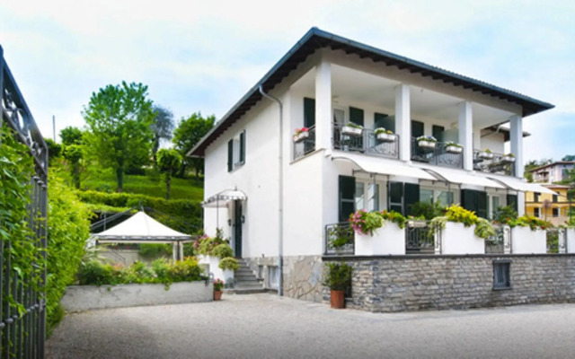 Miralago B&B and Apartments