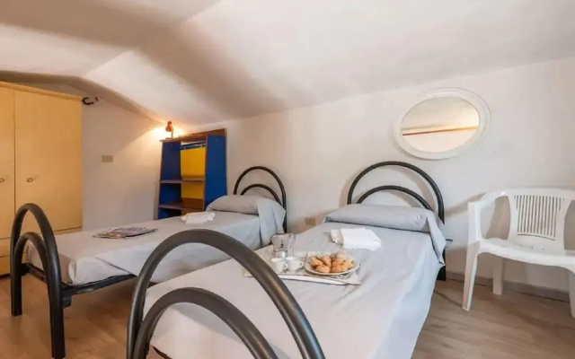 Pittulongu Villa Near Rocce Beach for 4