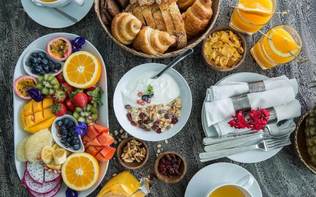 Baan Phuttarak - Choeng Mon