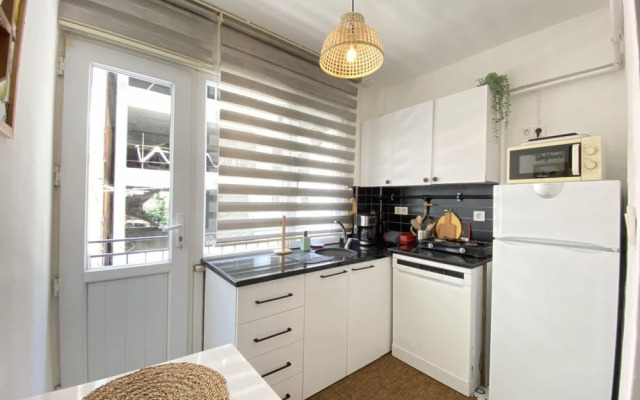 Studio Flat near Taksim Square in Beyoglu