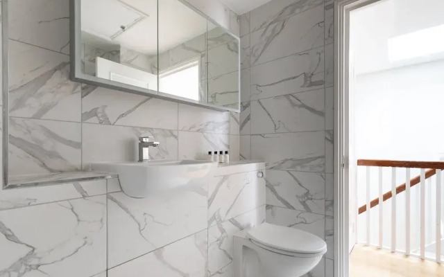 Canning Place Mews by Onefinestay