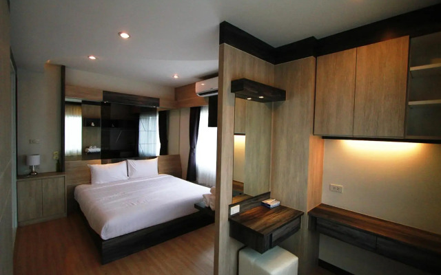 The Contrast i Hotel