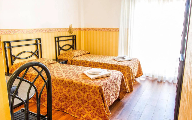 Hotel Consul