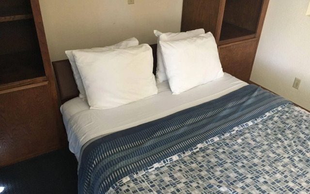 Seaport Village Inn Avalon