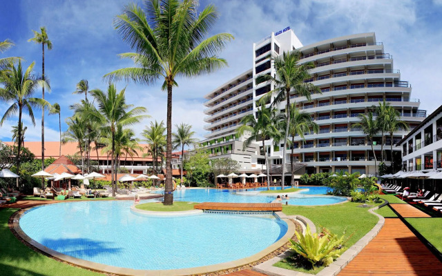 Patong Beach Hotel (SHA Extra Plus)
