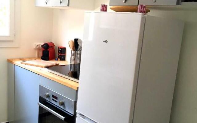 BEAUX APPARTEMENTS 65m2 AVEC ESPACES EXTERIEURS PARKINGS PROCHE PLAGE