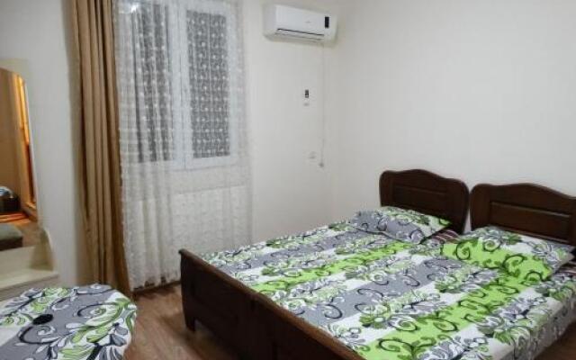 Gulnasi's Guesthouse