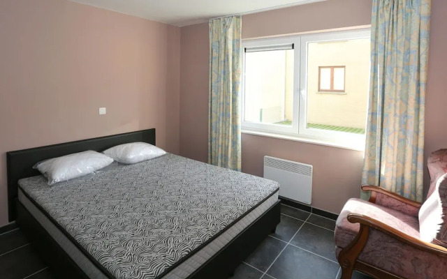 Sleek Stay by the Sea