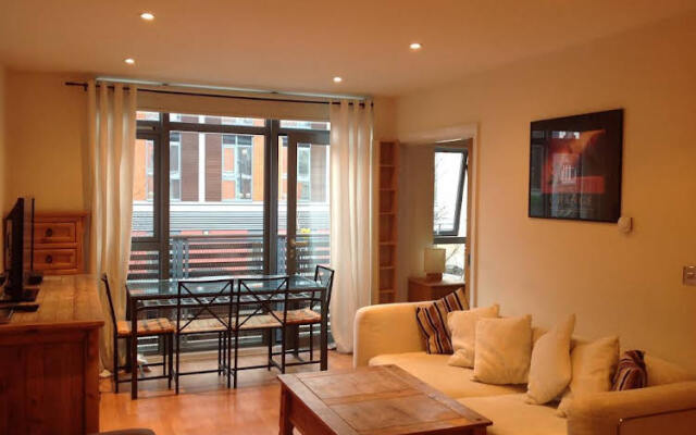 Whippendell Apartment