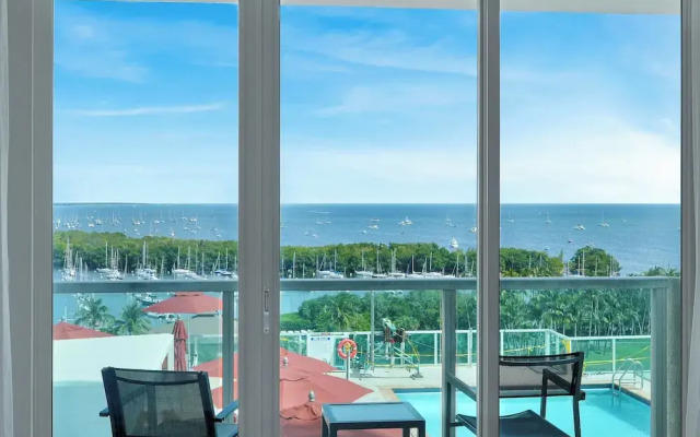 Tropical Paradise - Spacious 3-Bedroom