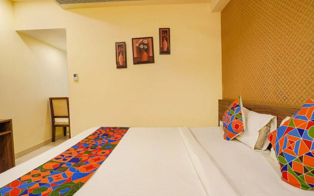FabHotel Ginger Suites