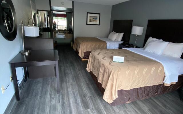 Quality Inn & Suites on the Bay near Pensacola Beach