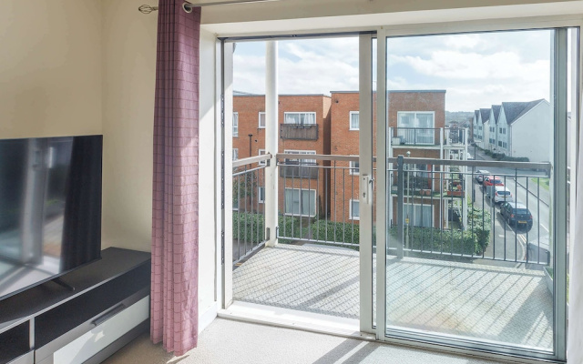 Host Stay Linden Homes