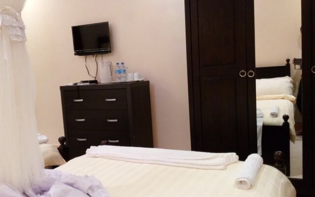 The Heron Court Boutique Hotel