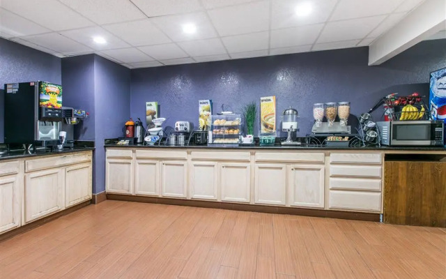 Microtel Inn & Suites by Wyndham Oklahoma City Airport