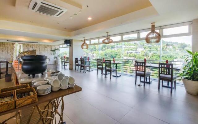 Imperial Court Hotel