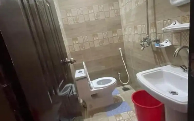 Royal Palace Hotel Lahore