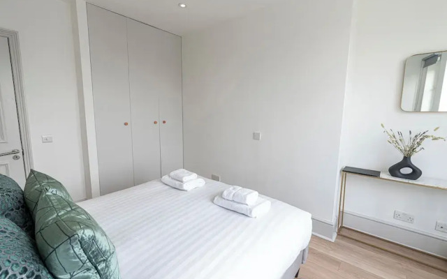 JOIVY Stylish 1 bed flats in Soho