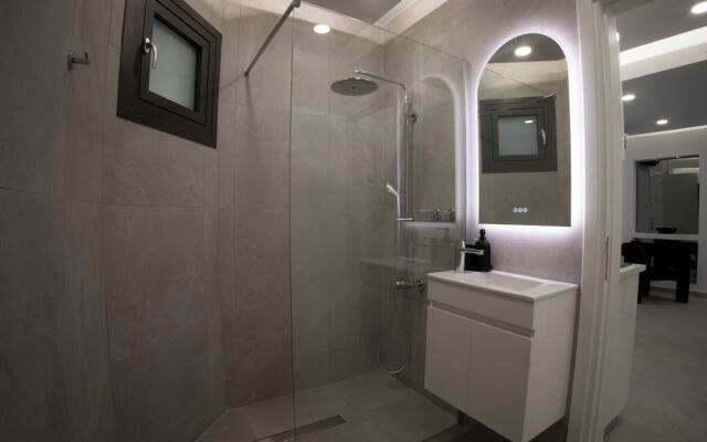Phaedrus Living Luxury Mackenzie Flat