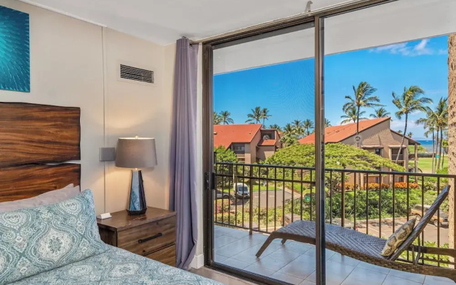 Sunny and Soothing Oceanfront Vistas