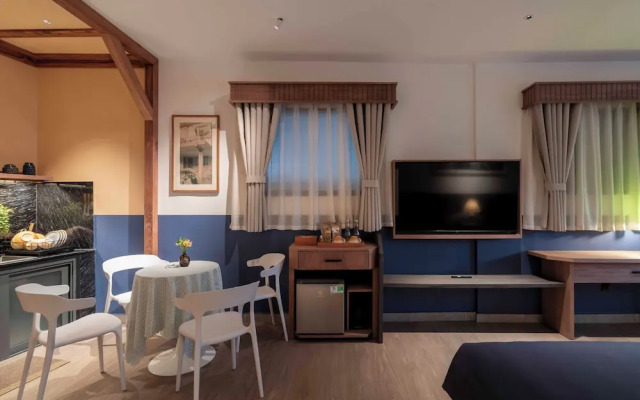 The Lamp Boutique House